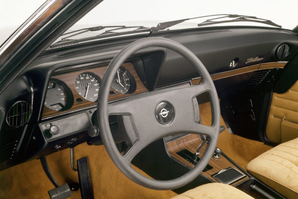 Opel Rekord D: 50 лет легендарной модели из Рюссельсхайма